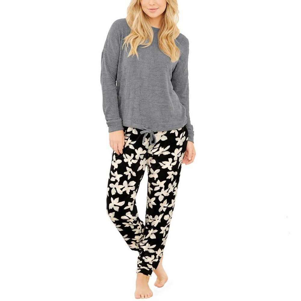Three dots velour pajama set top jogger eye mask